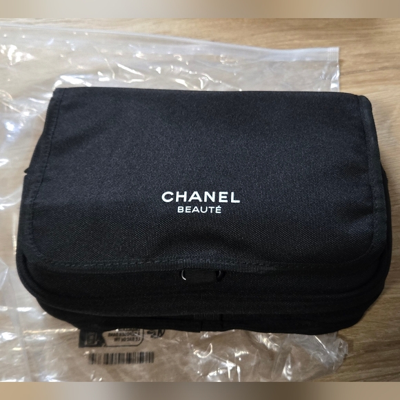 CHANEL Black Cosmetic Bag - Picture 1 of 8